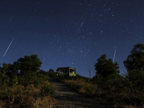 Учёные узнали возраст звёздного дождя по математическим формулам