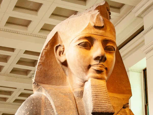 Считавшийся потерянным саркофаг древнеегипетского фараона прятался на виду: «Настоящий детектив»