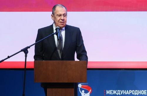 Лавров: имеющие уши услышат предложения Путина о прекращении боевых действий Лавров: имеющие уши услышат предложения Путина о прекращении боевых действий