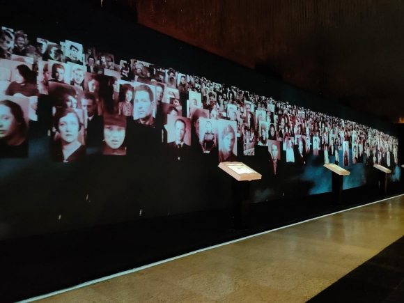 Музей Победы на Поклонной горе - первая точка остановки в Москве мотокорреспондента «Союза отцов» Ольги Безруковой Музей Победы на Поклонной горе - первая точка остановки в Москве мотокорреспондента «Союза отцов» Ольги Безруковой