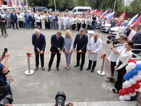 Татьяна Голикова и Михаил Мурашко открыли медицинские объекты в Брянской области Татьяна Голикова и Михаил Мурашко открыли медицинские объекты в Брянской области