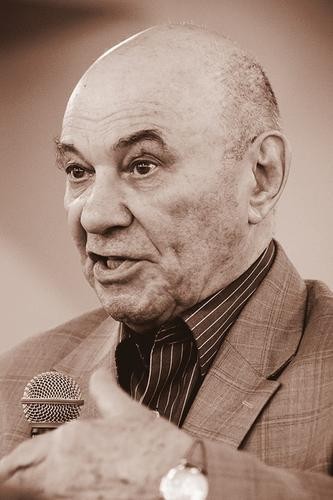 Советский золотопромышленник и дорожник