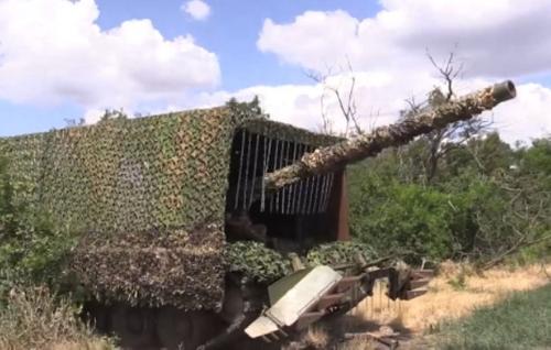 Наши танкисты уничтожили замаскированные укрепрайоны, ДОТы и живую силу ВСУ Наши танкисты уничтожили замаскированные укрепрайоны, ДОТы и живую силу ВСУ