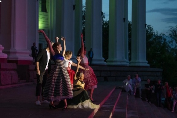 В Московском Театре Армии закрыли 94-й театральный сезон В Московском Театре Армии закрыли 94-й театральный сезон