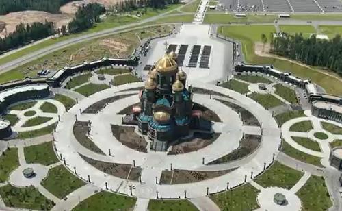 Умер мужчина, пострадавший от удара молнии у главного храма Вооруженных сил РФ