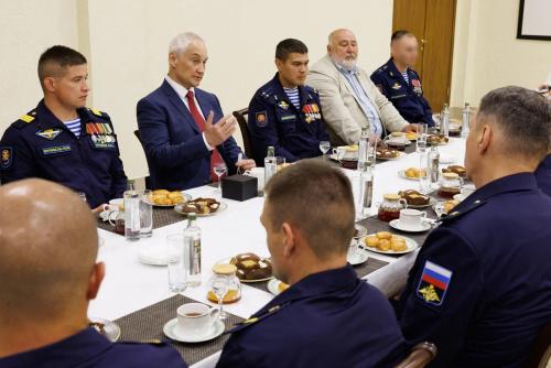 Андрей Белоусов поздравил 45-ю бригаду спецназа ВДВ с юбилеем Андрей Белоусов поздравил 45-ю бригаду спецназа ВДВ с юбилеем