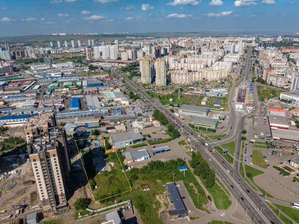 На Шахтёров продают земельный участок под строительство жилья, ТЦ или гостиницы