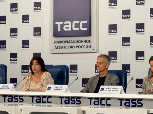 В Москве начинает работу ежегодная международная книжная ярмарка в Экспоцентре  В Москве начинает работу ежегодная международная книжная ярмарка в Экспоцентре