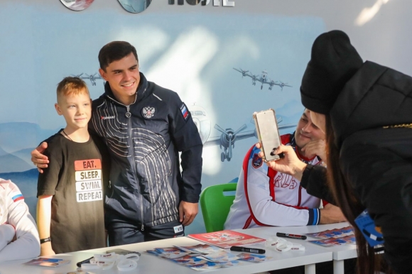 Военные музыканты Росгвардии исполнили популярные композиции в честь Дня отца Военные музыканты Росгвардии исполнили популярные композиции в честь Дня отца