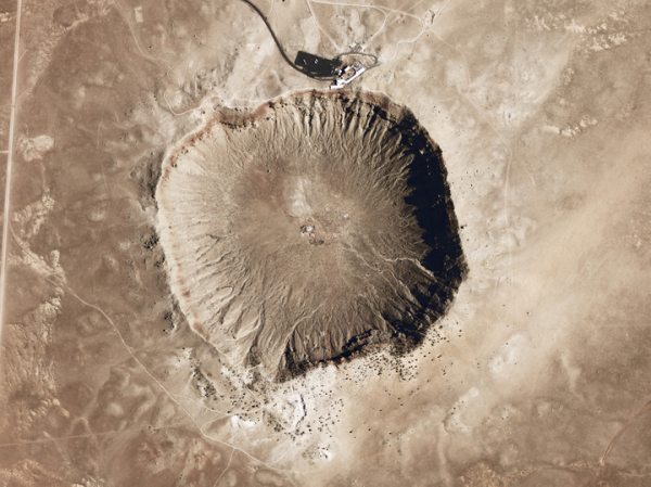 Планетолог Александр Базилевский рассказал, чем может быть квадрат на Марсе