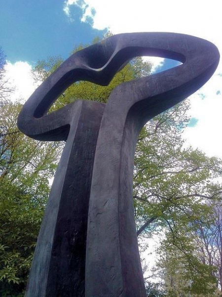 Есть гении в русских селеньях Есть гении в русских селеньях