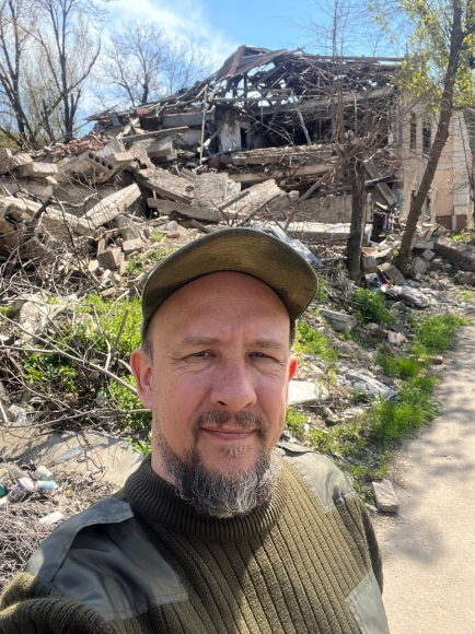 Лидер группы «Павильон» Илья Столетов: «Сейчас время героев» Лидер группы «Павильон» Илья Столетов: «Сейчас время героев»